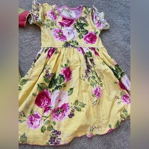 Size 6 Matilda Jane Dresses. Excellent condition. Just wrinkled from storage.